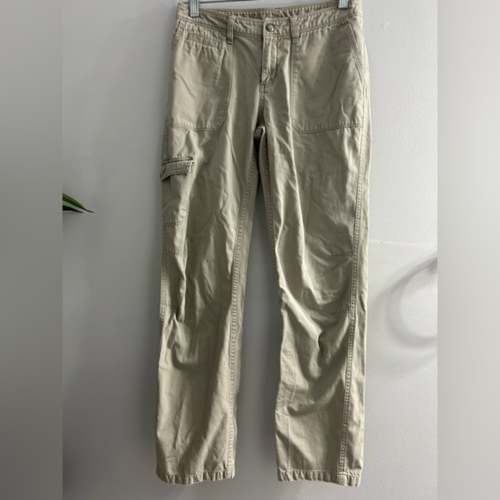 Patagonia Womens Cargo Pants Beige Mid Rise Pockets 100% organic Cotton